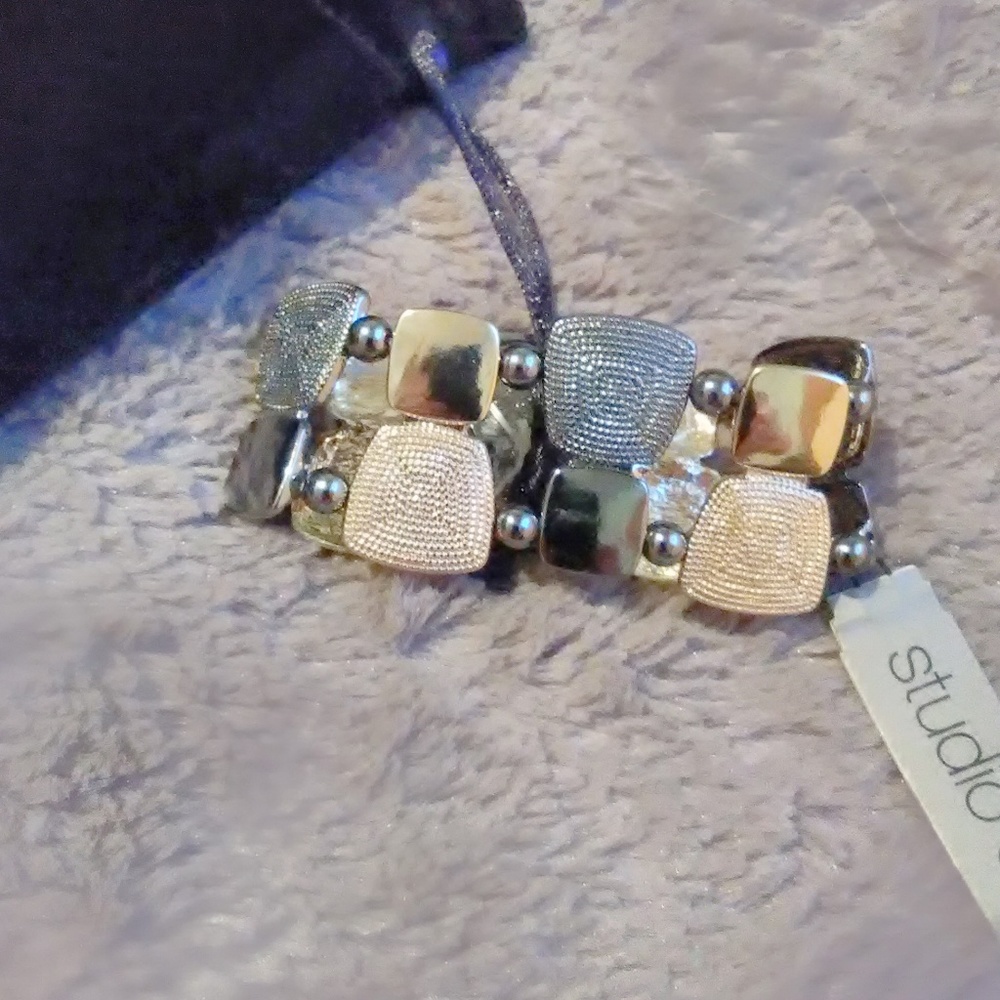 Bracelet - Picture 2 of 3